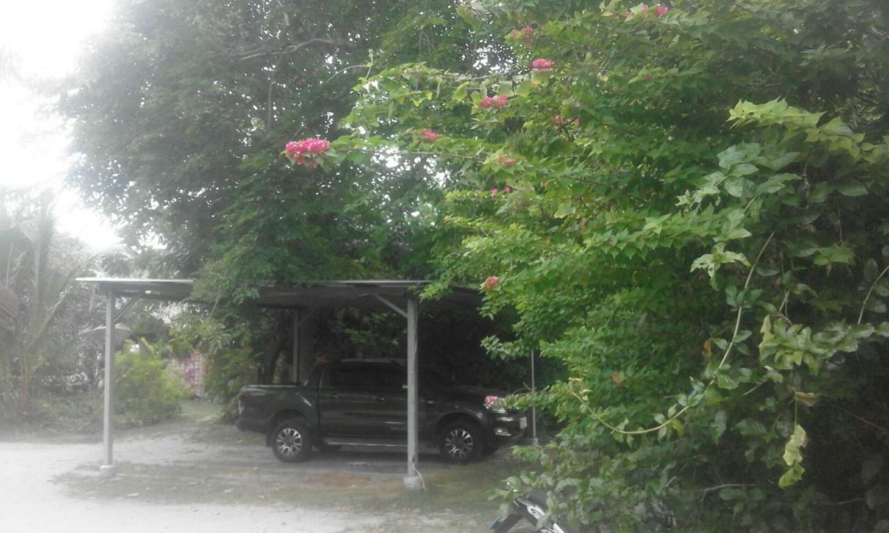Phangan Island Baan Tai Exterior photo
