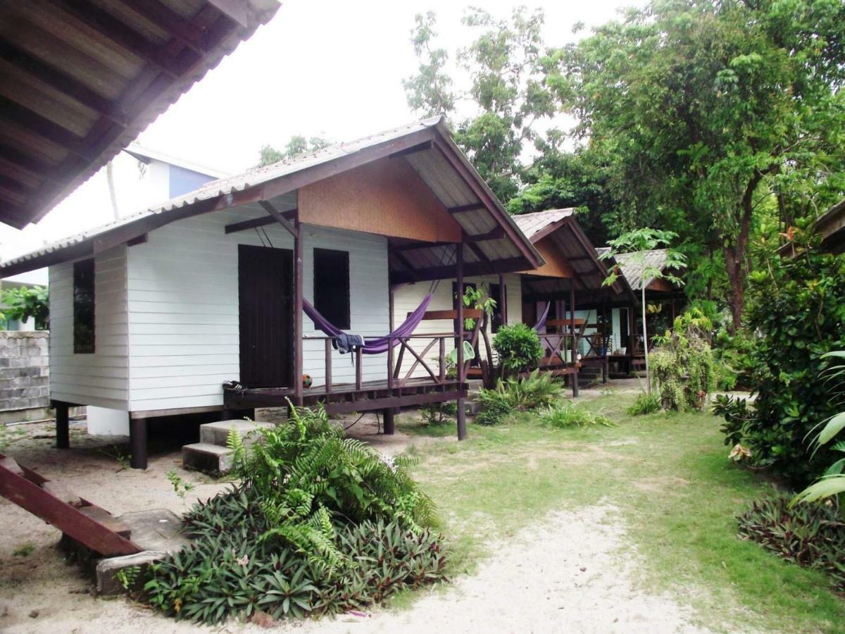 Phangan Island Baan Tai Exterior photo